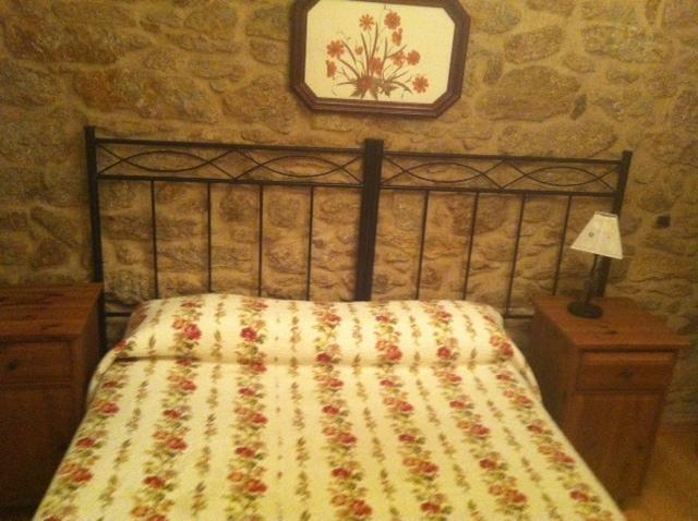 Pension A Cochera Ferrol Quarto foto